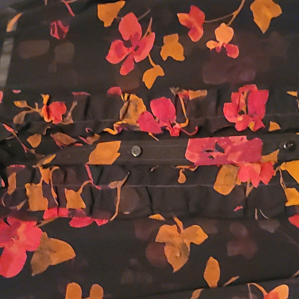 Blouse - Picture 2 of 3